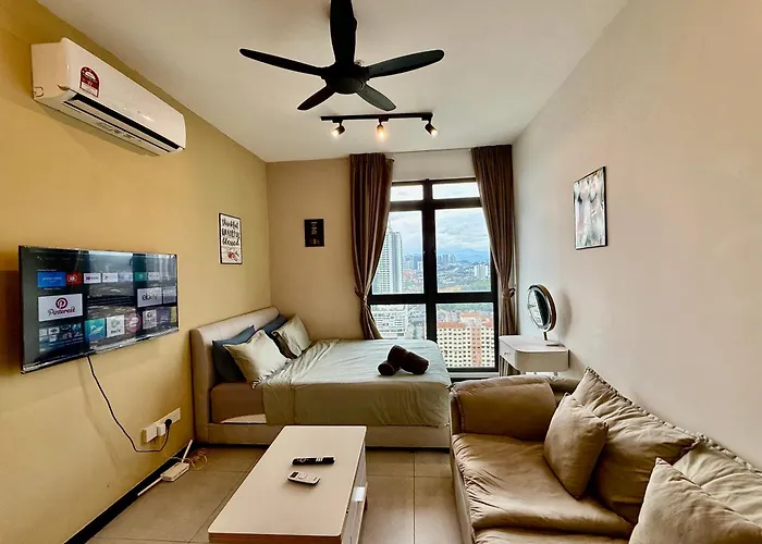 Neu Suites Service Apartment