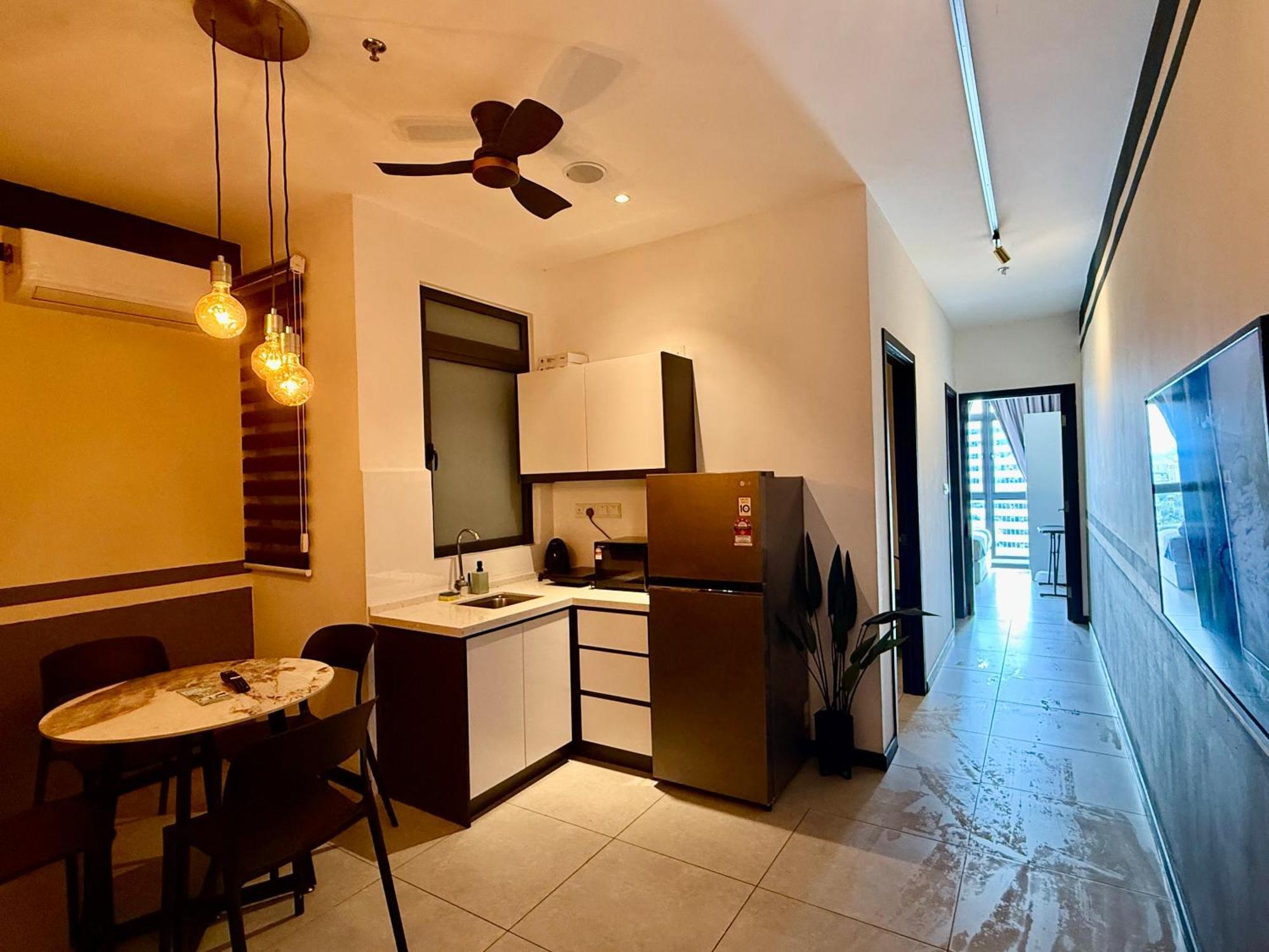 Neu Service Apartment